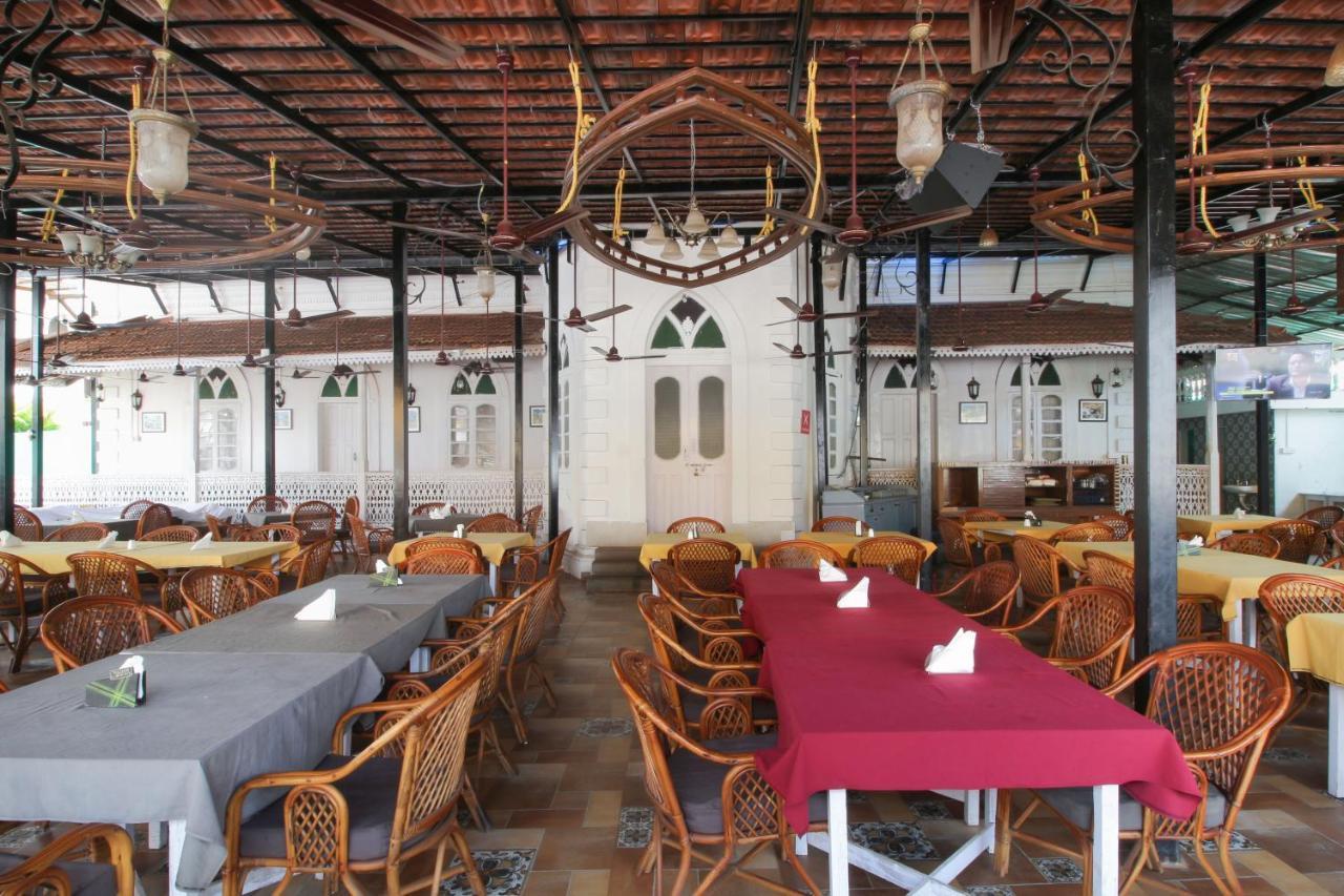 Hotel Treebo Trip La Portuguesa à Candolim Extérieur photo